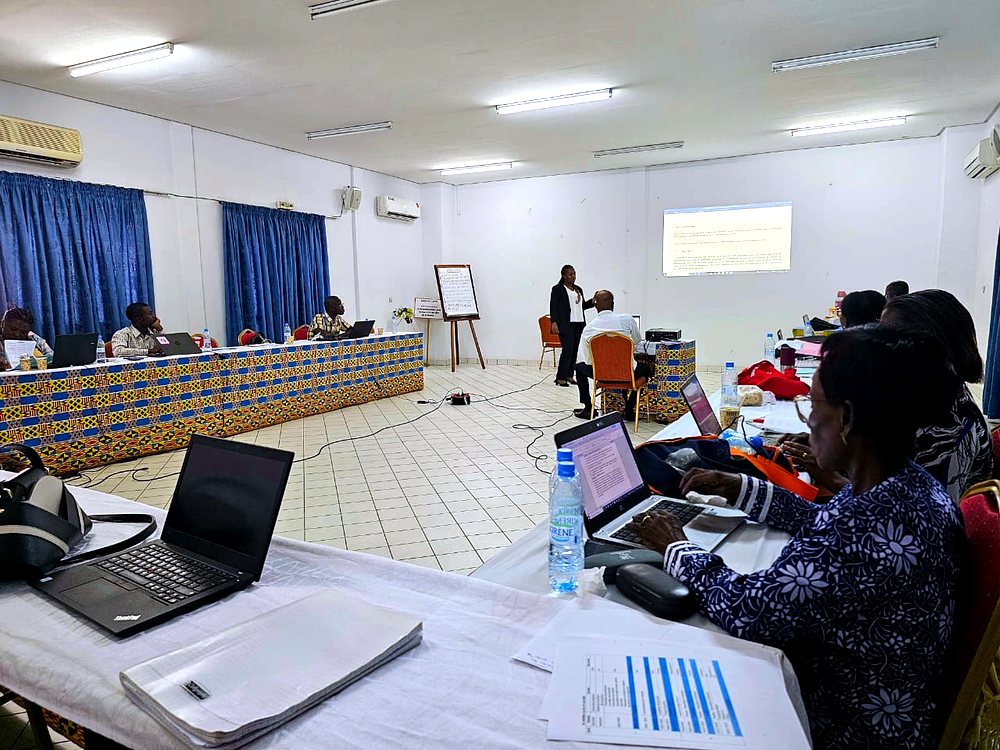 Session de formation E.G.M — groupe de participants en immersion